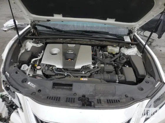 2021 Lexus ES 300h