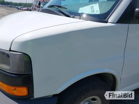 2020 Chevrolet Express Passenger LS