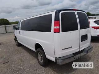 2022 Chevrolet Express Passenger LS