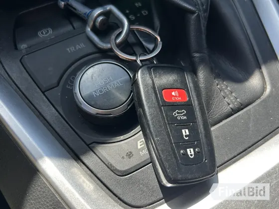 2020 Toyota RAV4 Hybrid XSE