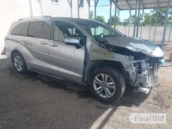 2021 Toyota Sienna Limited