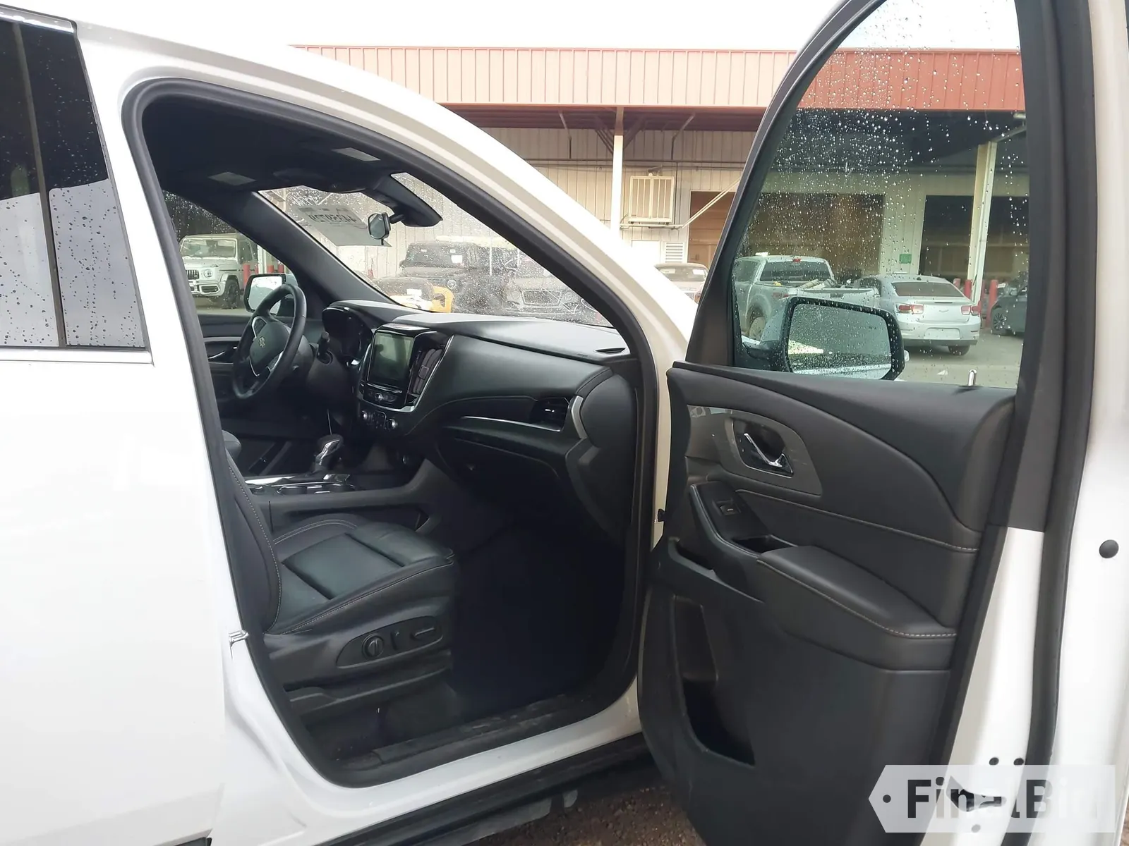 2024 Chevrolet Traverse LT Leather