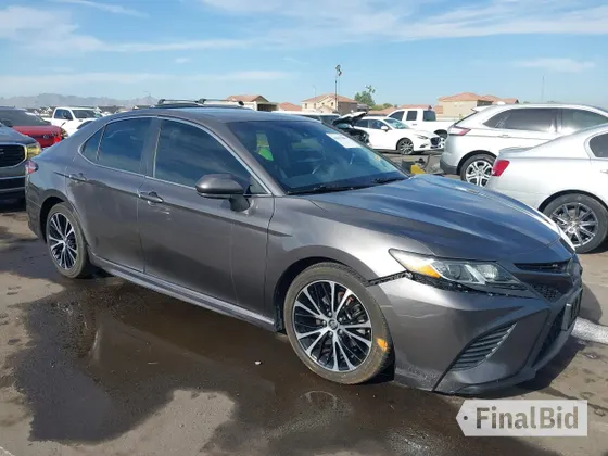 2019 Toyota Camry SE