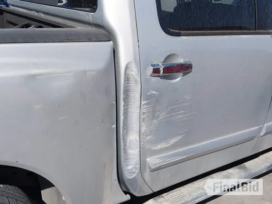 2009 Nissan Titan SE