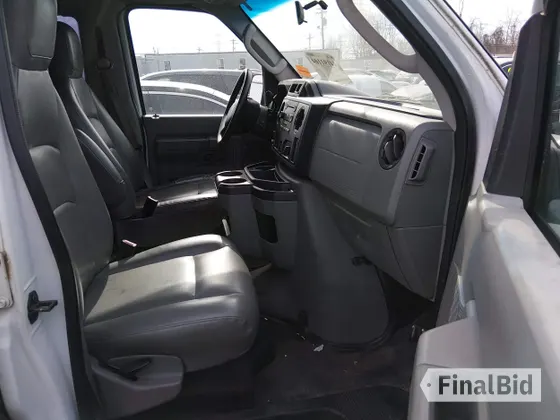 2009 Ford Econoline Passenger XL