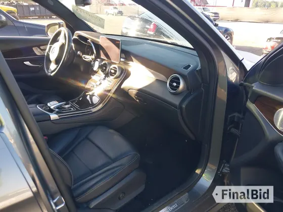 2017 Mercedes-Benz GLC 300