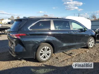 2021 Toyota Sienna Platinum
