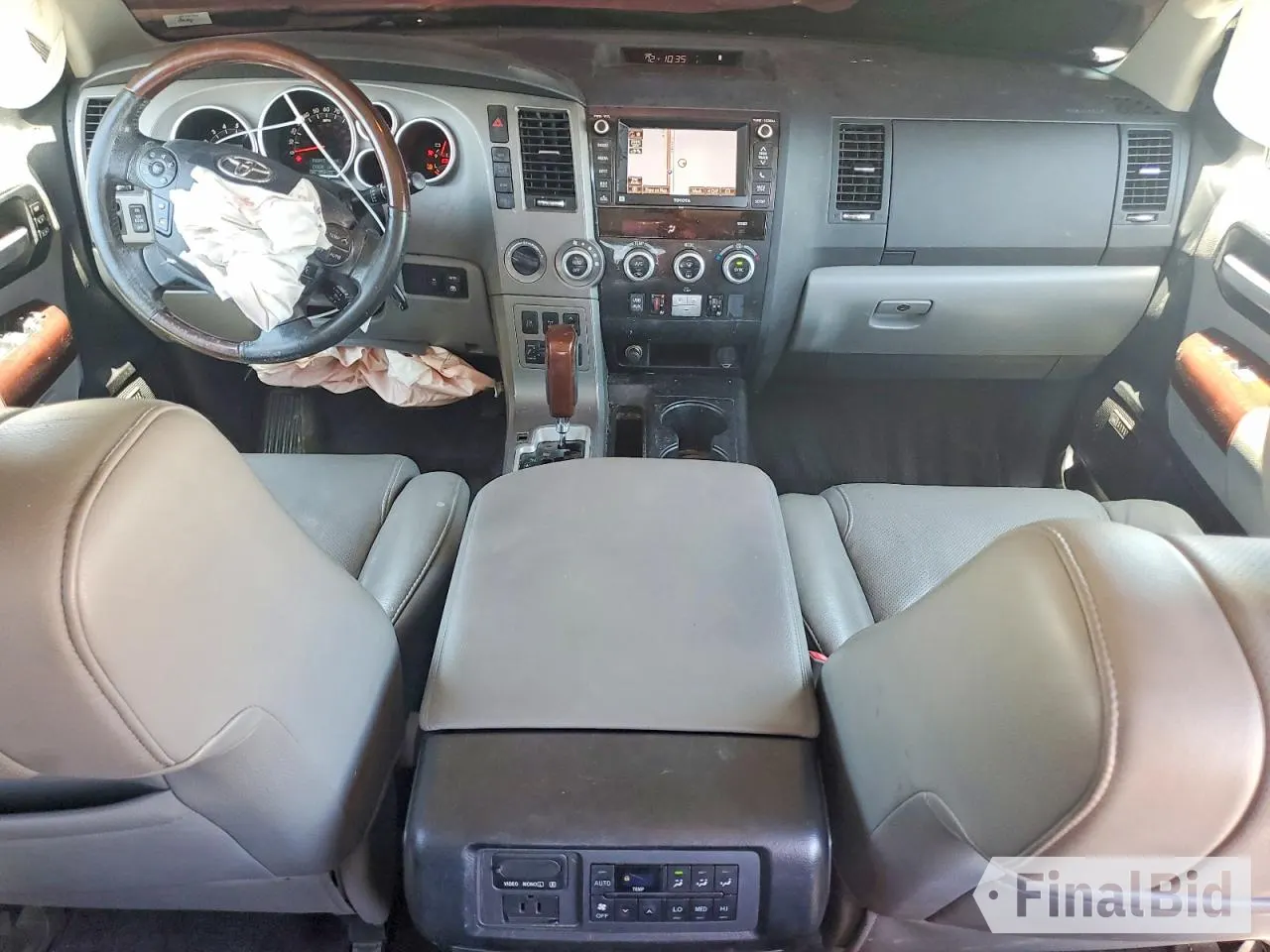 2013 Toyota Sequoia Platinum