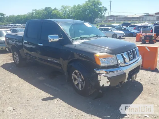 2014 Nissan Titan SL