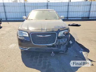 2016 Chrysler 300 C