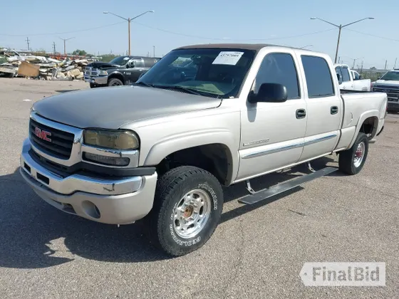 2004 GMC Sierra 2500HD Work Truck