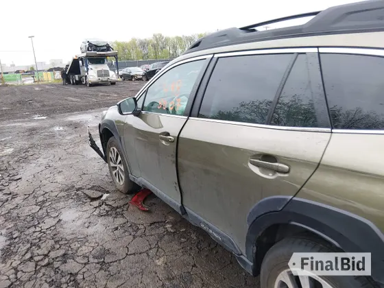 2025 Subaru Outback Premium