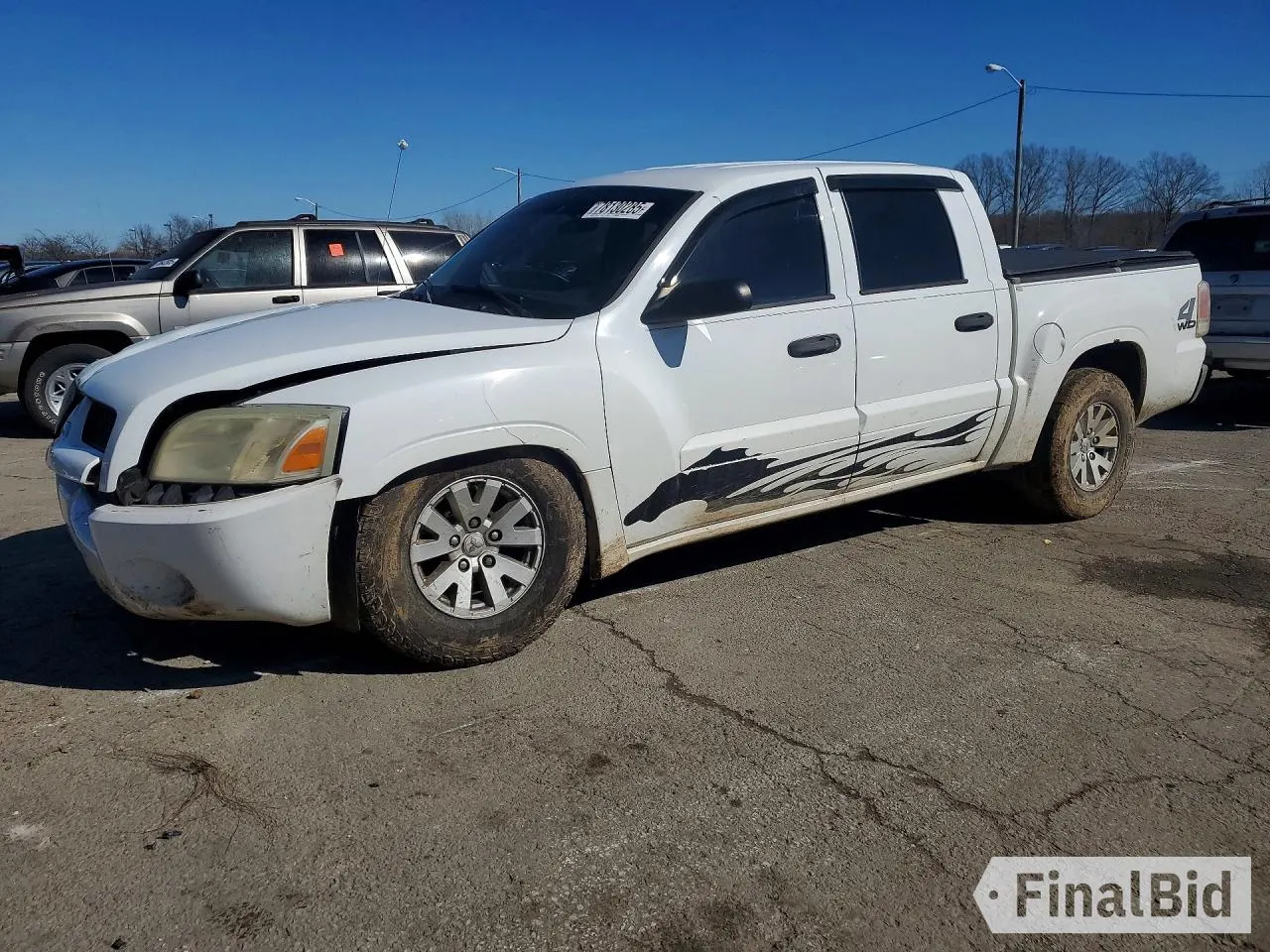 2006 Mitsubishi Raider LS