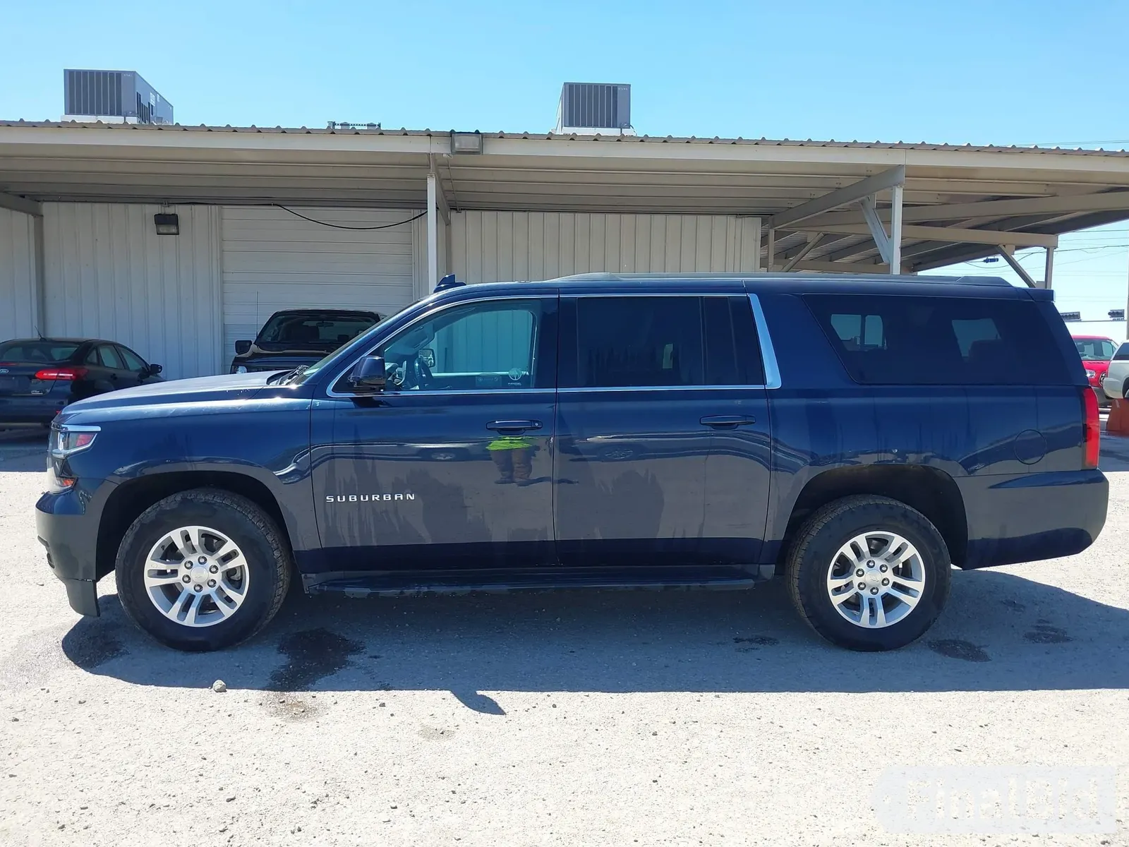 2017 Chevrolet Suburban LS