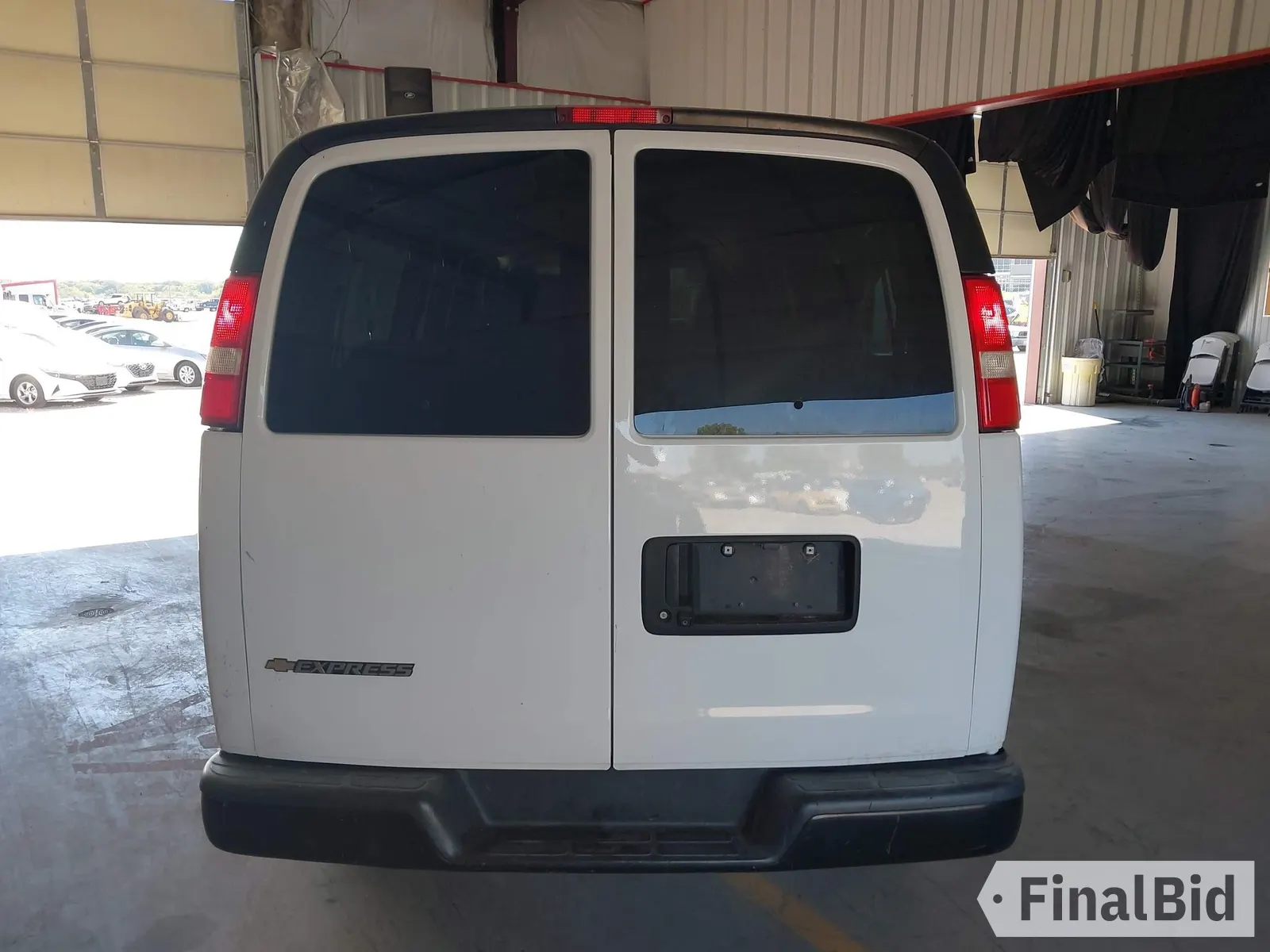 2020 Chevrolet Express Passenger LS