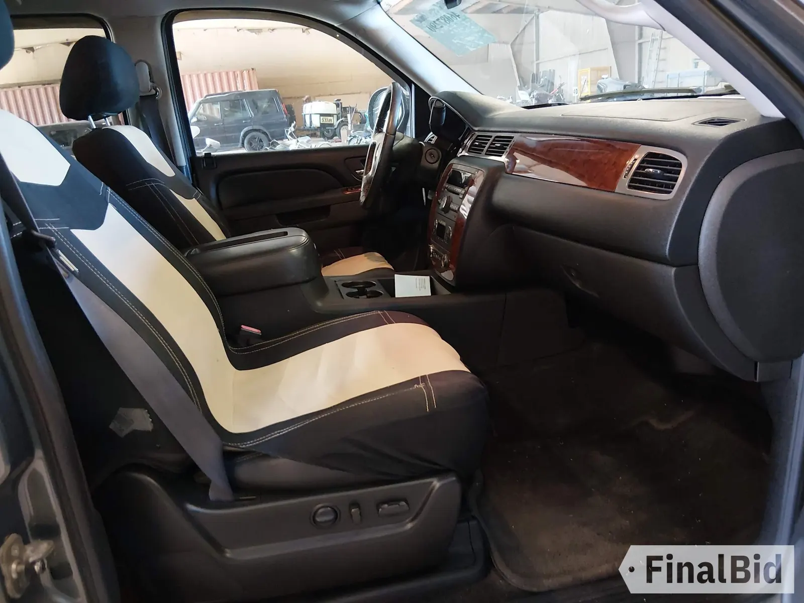 2011 Chevrolet Avalanche LT