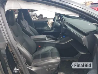 2022 Tesla Model X Plaid