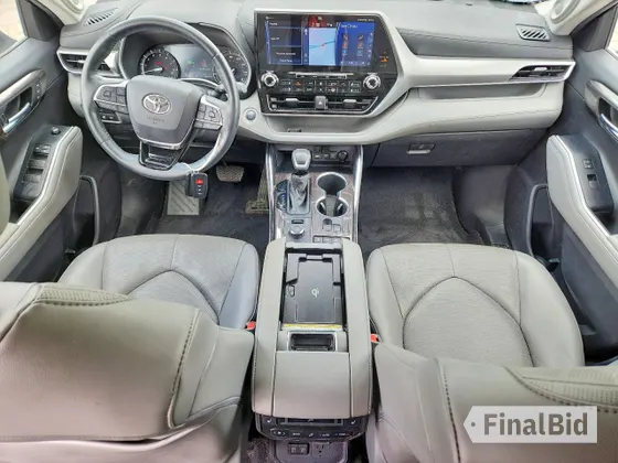 2021 Toyota Highlander Platinum