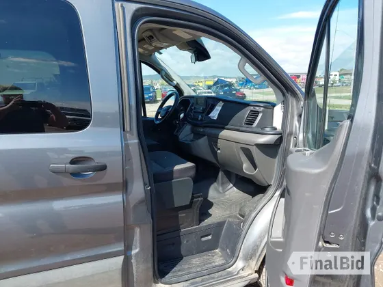 2024 Ford Transit Passenger XLT