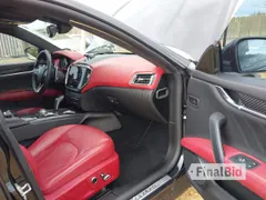 2022 Maserati Ghibli Modena Q4
