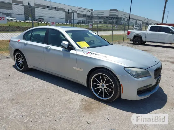 2013 BMW 7 Series 740i