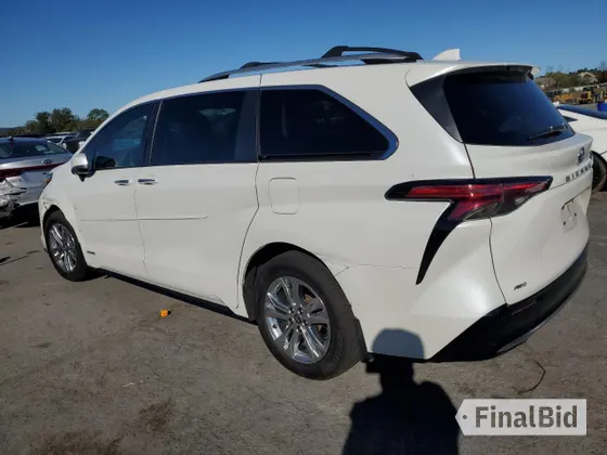 2021 Toyota Sienna Platinum