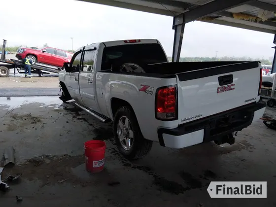 2013 GMC Sierra 2500HD Denali