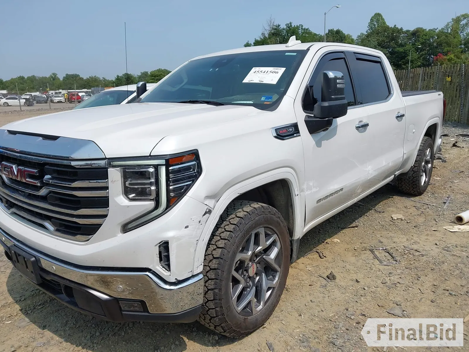 2024 GMC Sierra 1500 SLT
