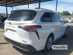 2021 Toyota Sienna Platinum