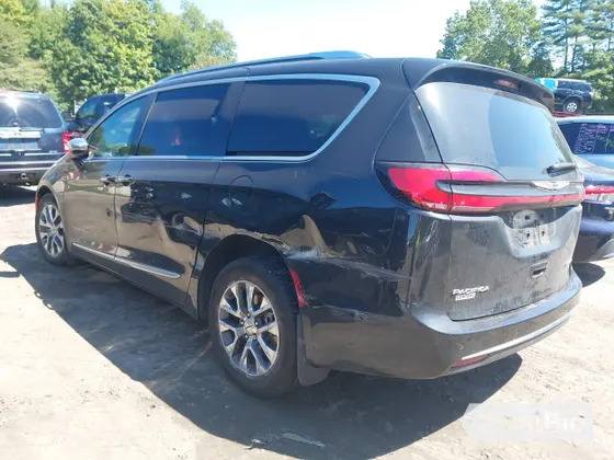 2023 Chrysler Pacifica Hybrid Pinnacle