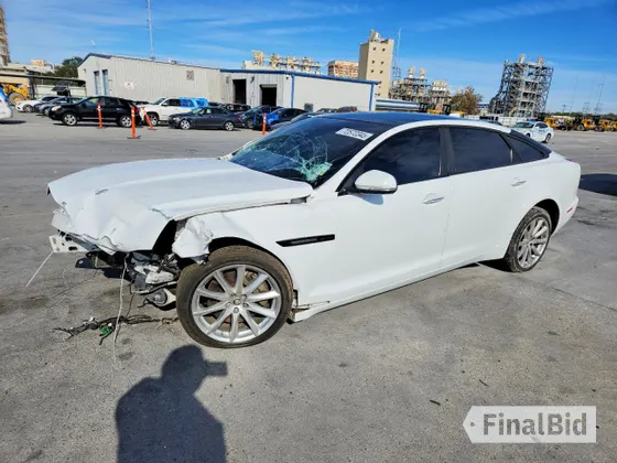 2016 Jaguar XJ Portfolio