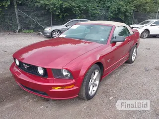 2006 Ford Mustang GT Deluxe