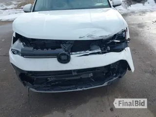 2025 Volkswagen Taos SE