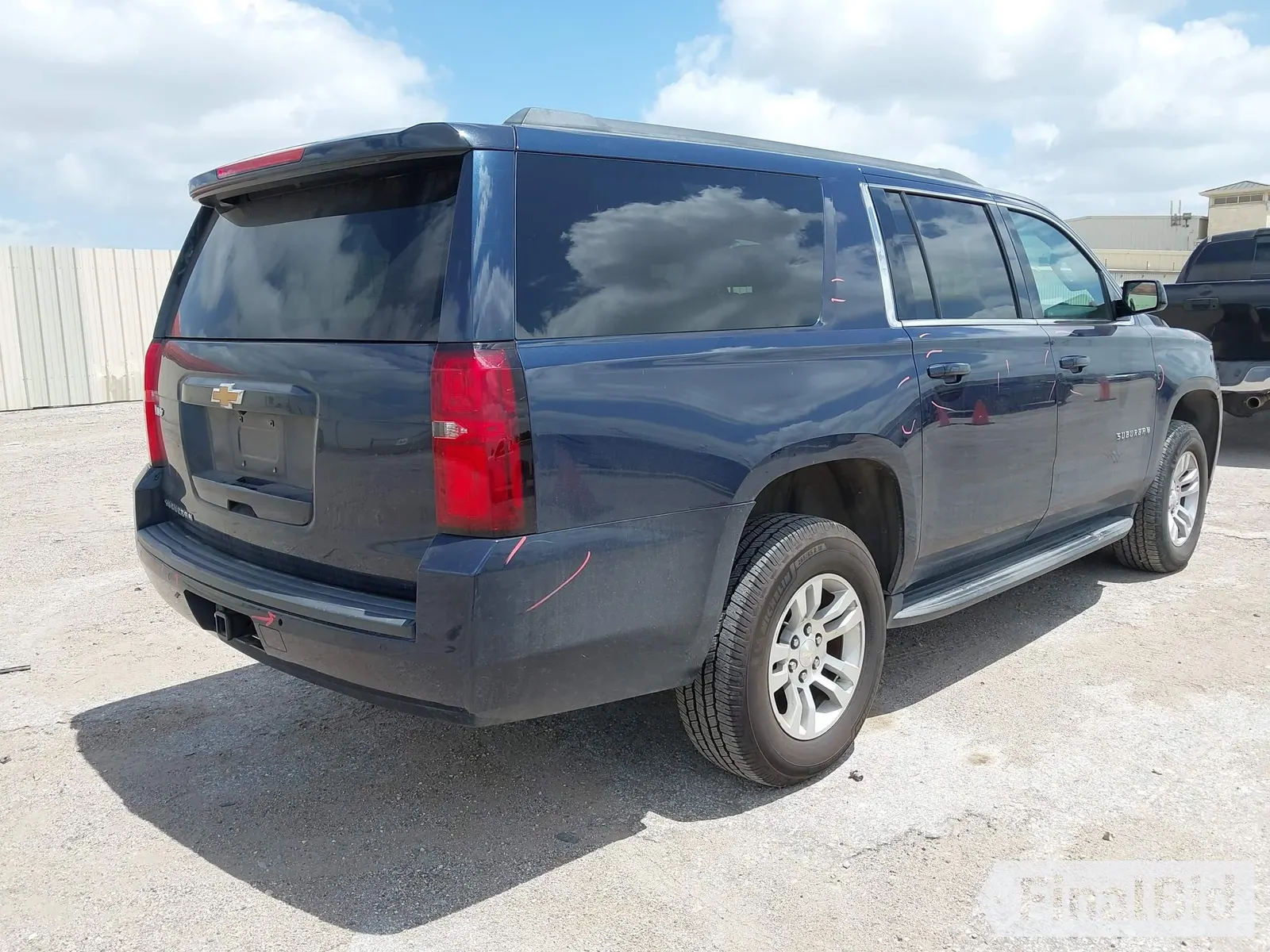 2018 Chevrolet Suburban LS